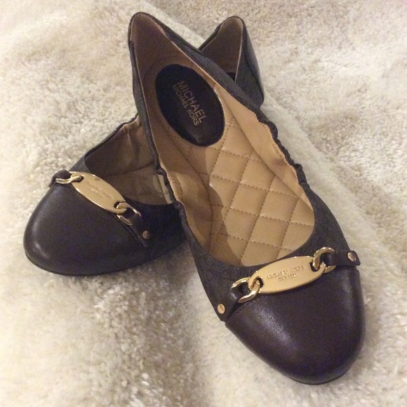 New Authentic Michael Kors Signature Ballet Flats - Picture 1 of 4